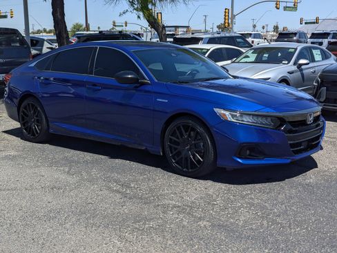 Used 2022 Honda Accord Sport image 1