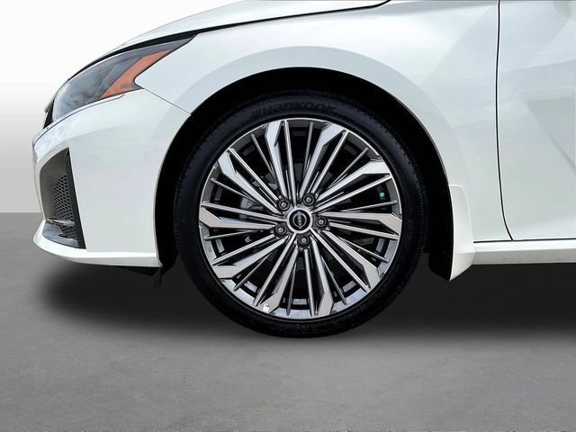 Certified 2025 Nissan Altima 2.5 SL FWD image 34