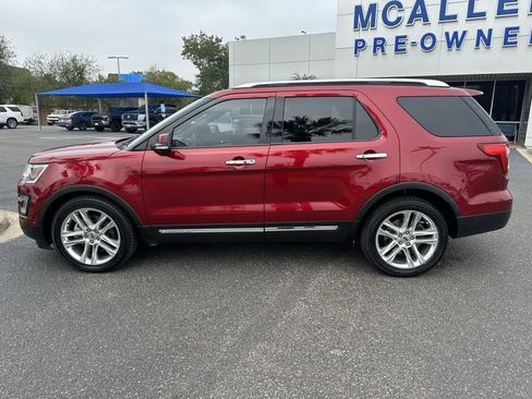 Used 2017 Ford Explorer Limited w/ Equipment Group 301A image 3