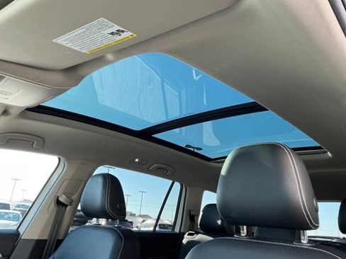 Certified 2023 Volkswagen Atlas SEL image 10