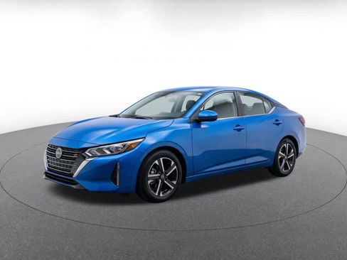 Used 2025 Nissan Sentra SV FWD image 3
