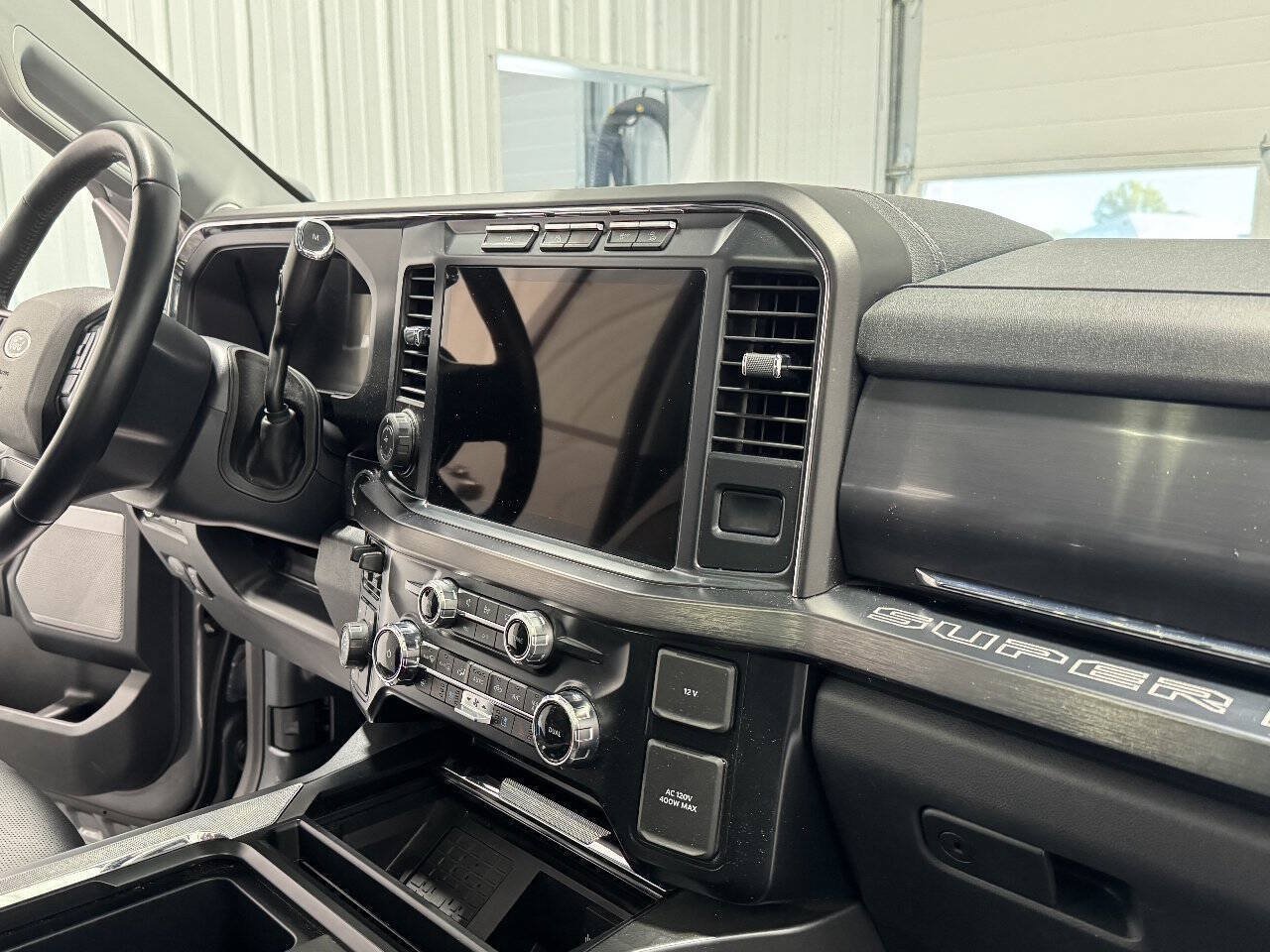 Used 2023 Ford F350 Lariat w/ Lariat Ultimate Package AWD/4WD image 28