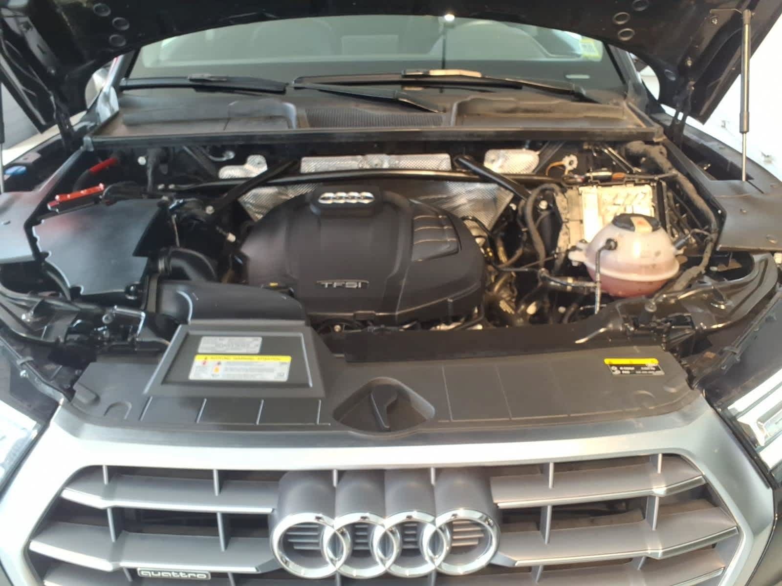 Used 2020 Audi Q5 2.0T Premium w/ Convenience Package AWD/4WD image 28
