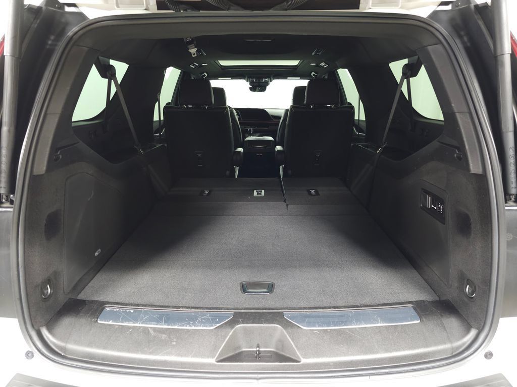 Used 2022 Cadillac Escalade ESV Sport AWD/4WD image 5