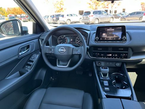 New 2026 Nissan Rogue SV w/ SV Premium Package image 23