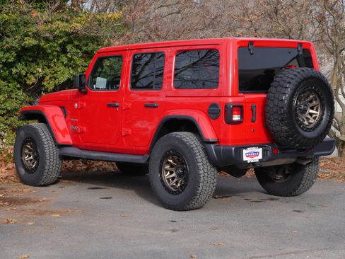 Used 2020 Jeep Wrangler Unlimited Sahara w/ Uconnect 4C Nav & Sound Group image 19