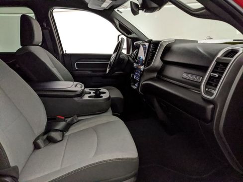 Used 2024 RAM 2500 Big Horn w/ Safety Group image 27