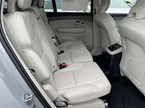New 2026 Volvo XC90 T8 Ultra w/ Protection Package Premier image 12