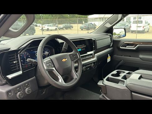 New 2026 Chevrolet Silverado 1500 LT AWD/4WD image 9