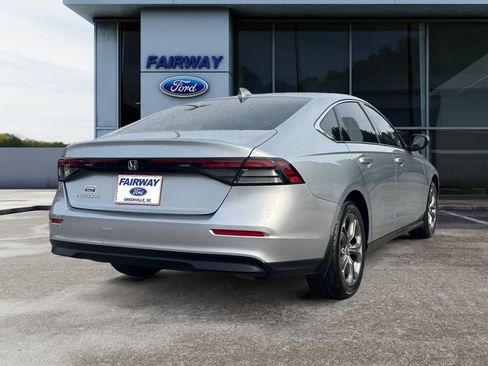 Used 2024 Honda Accord EX image 6