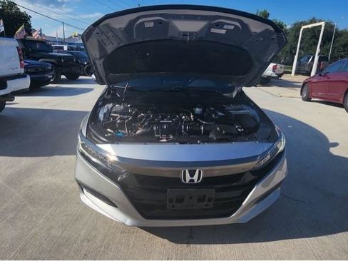 Used 2018 Honda Accord Sport image 26