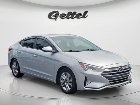 Used 2020 Hyundai Elantra Value Edition w/ Winter Weather Package FWD image 3