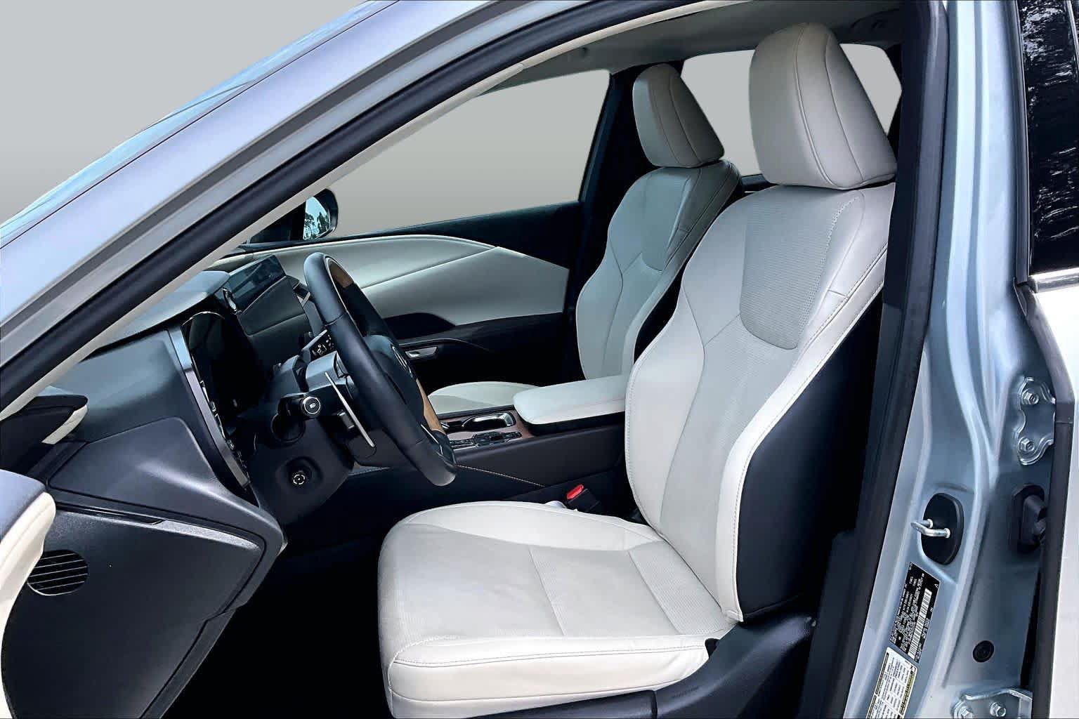 Used 2024 Lexus RX 350 Premium Plus w/ Convenience Package FWD image 8