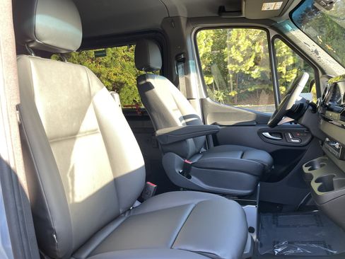 New 2026 Mercedes-Benz Sprinter 2500 image 42
