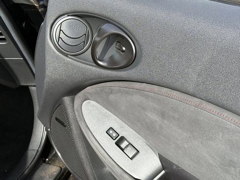 Used 2017 Nissan 370Z NISMO image 21