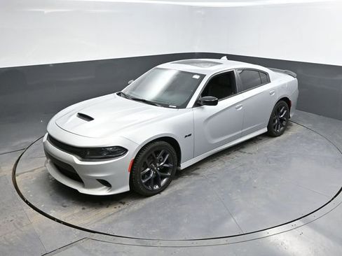 Used 2023 Dodge Charger R/T w/ Plus Group image 39
