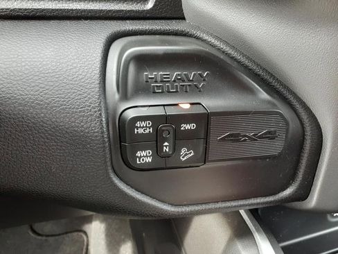 Used 2024 RAM 2500 Big Horn w/ Off Road Package image 8