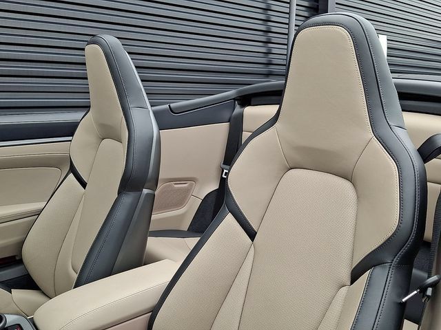 Certified 2025 Porsche 911 Carrera S RWD image 5