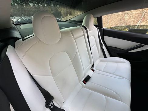 Used 2020 Tesla Model 3 Standard Range Plus image 33