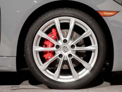 Used 2025 Porsche 718 Cayman S RWD image 38