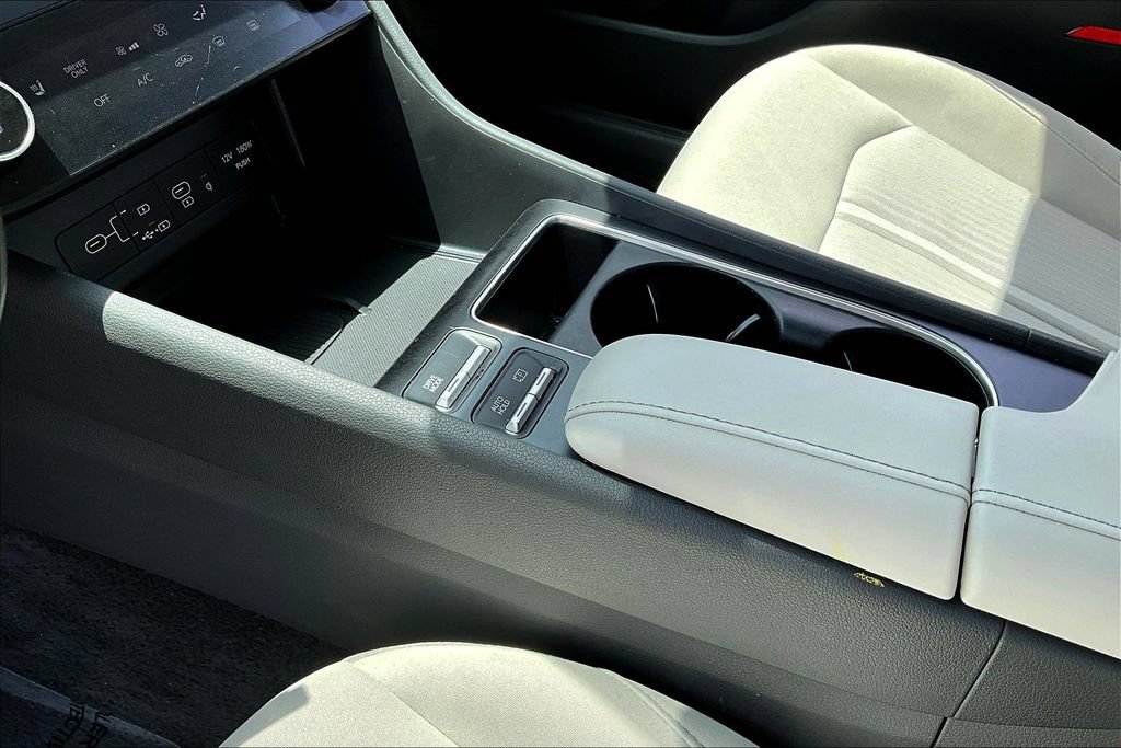 Used 2025 Hyundai Sonata SEL FWD image 19
