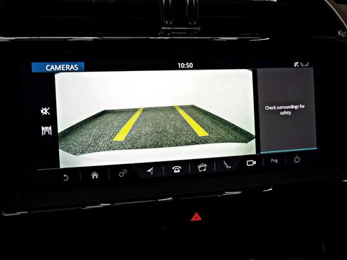 Used 2020 Jaguar XE S image 18