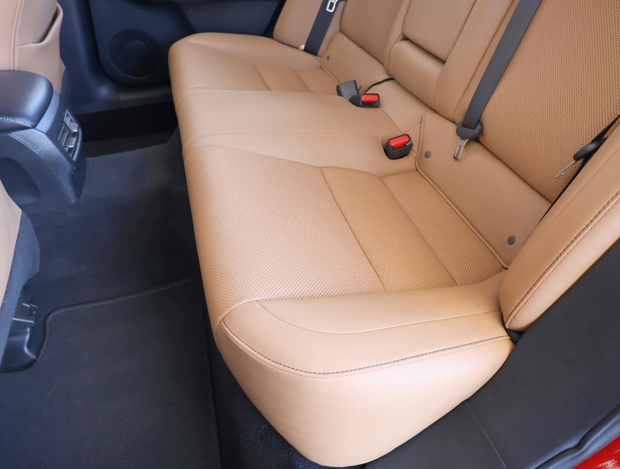 Used 2018 Lexus IS 300 w/ Accessory Package 2 RWD image 23