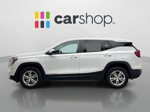 Used 2023 GMC Terrain SLE FWD image 2