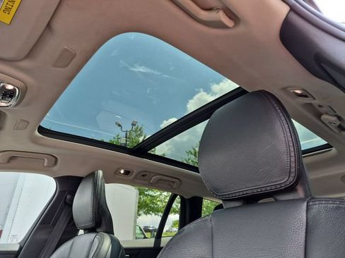 Used 2020 Volvo V60 T5 Cross Country AWD/4WD image 21
