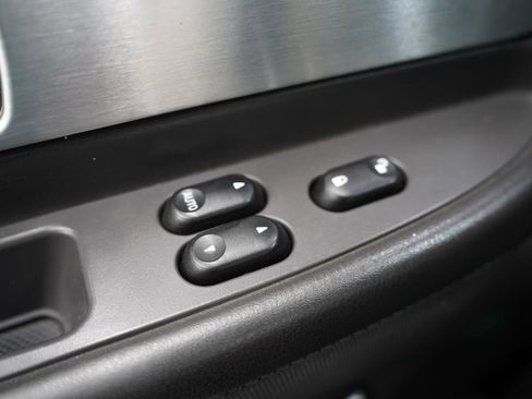 Used 2002 Ford Thunderbird image 23