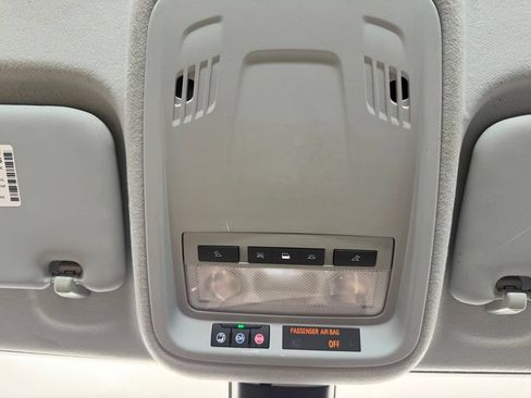 Used 2019 Chevrolet Cruze LT FWD image 53