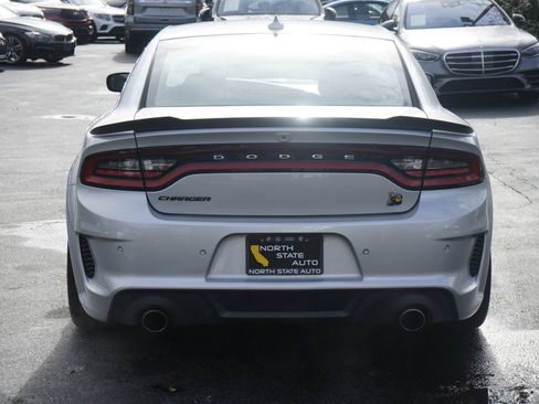 Used 2020 Dodge Charger Scat Pack image 9