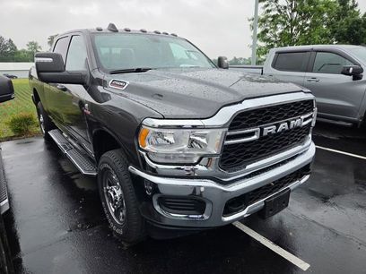 Used 2024 RAM 2500 Tradesman w/ Chrome Appearance Group