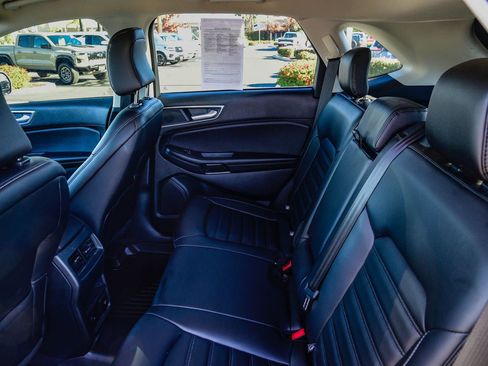 Used 2022 Ford Edge SEL w/ Convenience Package image 17