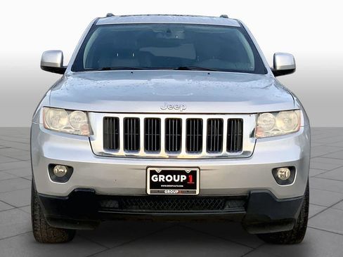 Used 2012 Jeep Grand Cherokee Laredo AWD/4WD image 4