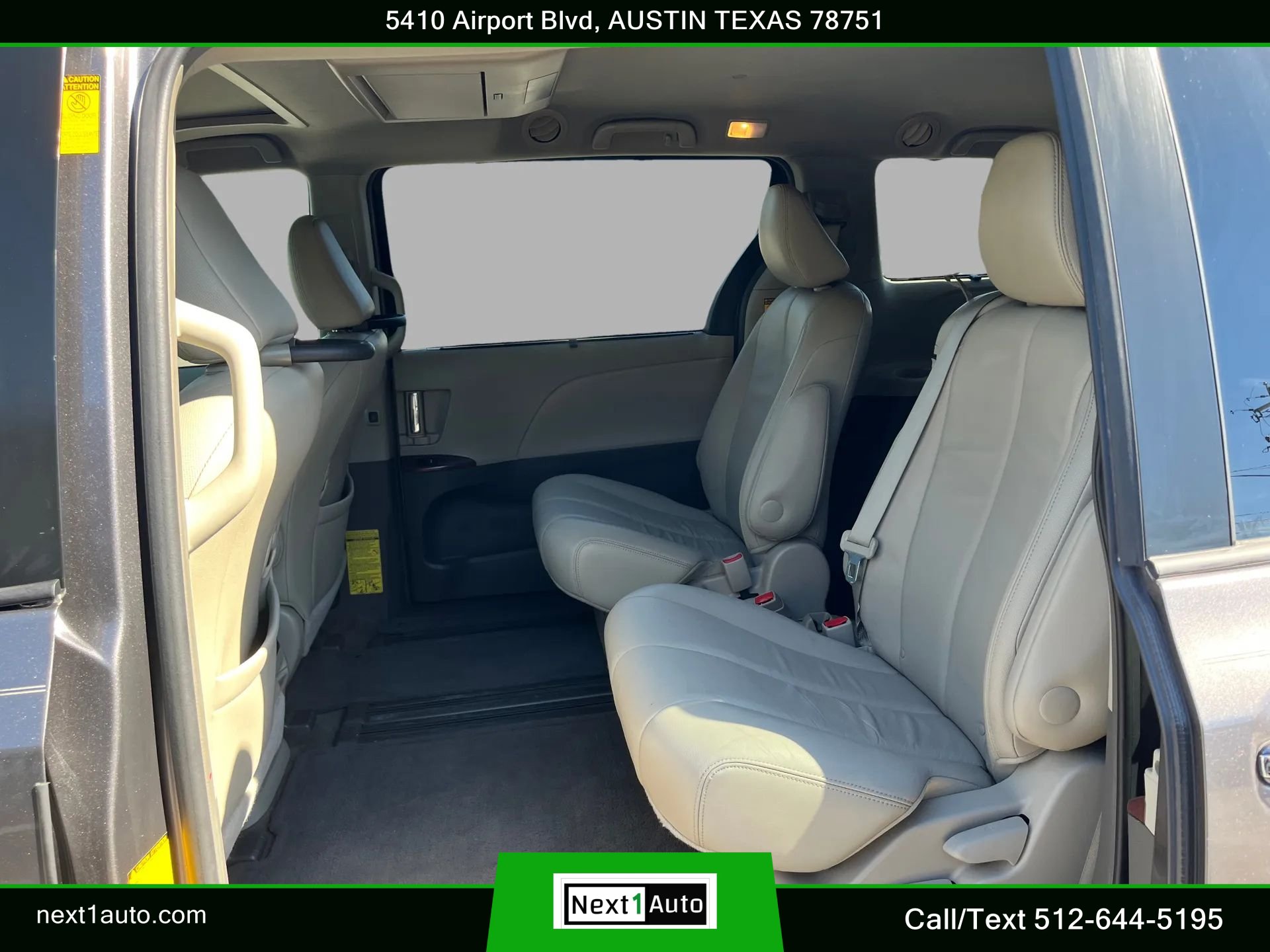 Used 2014 Toyota Sienna XLE w/ Entertainment Package FWD image 32