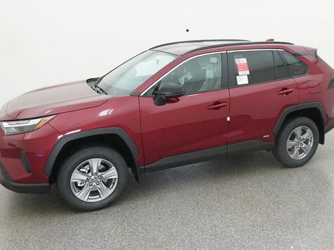 New 2025 Toyota RAV4 LE image 8