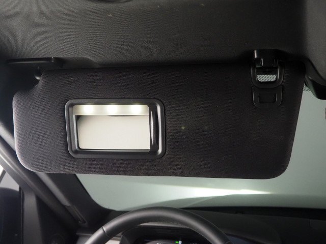 Used 2024 Land Rover Discovery Dynamic SE AWD/4WD image 78