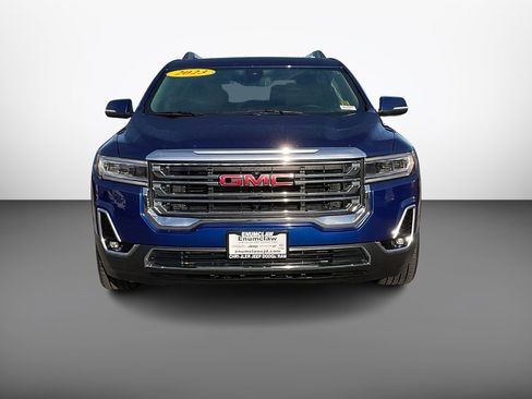 Used 2023 GMC Acadia SLT image 3
