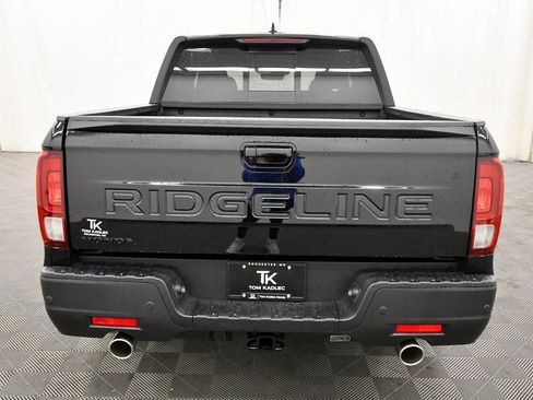 New 2026 Honda Ridgeline Black Edition image 6