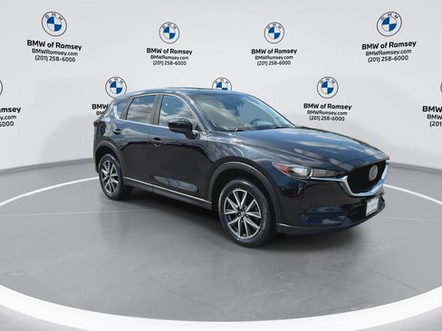 Used 2018 MAZDA CX-5 Touring w/ Preferred Equipment Package AWD/4WD image 2