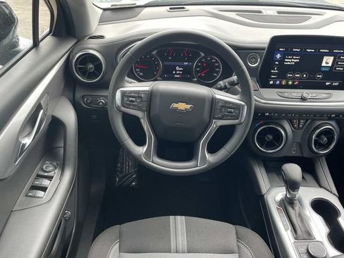 Used 2024 Chevrolet Blazer LT w/ Redline Edition FWD image 11