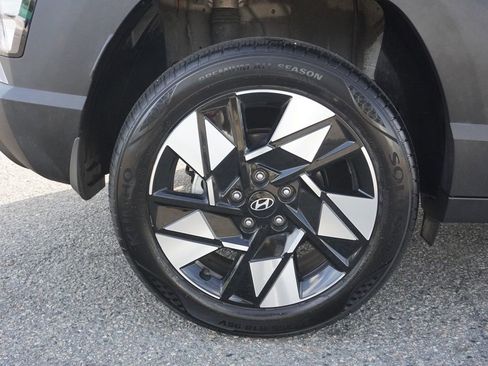 Used 2025 Hyundai Kona SEL AWD/4WD image 18