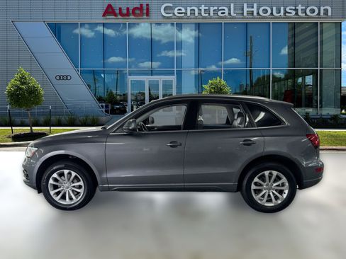 Used 2013 Audi Q5 2.0T Premium Plus w/ Premium Plus Pkg image 2