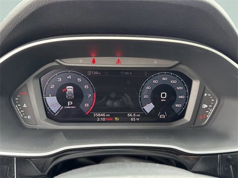 Used 2024 Audi Q3 2.0T Premium image 45