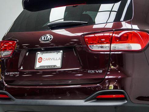 Used 2018 Kia Sorento EX w/ EX Advanced Touring Package AWD/4WD image 13