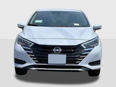 New 2025 Nissan Versa SV image 7