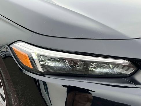 Used 2024 Honda Civic Touring image 10