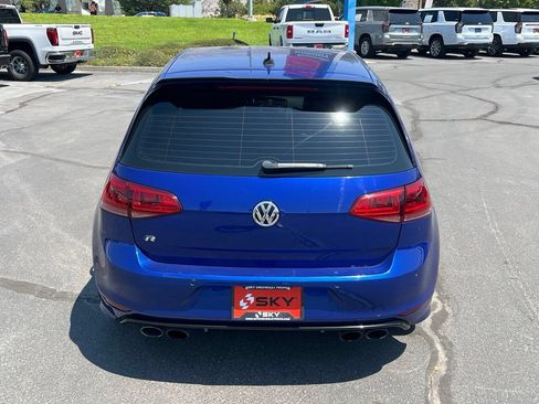 Used 2017 Volkswagen Golf R 4-Door AWD/4WD image 9