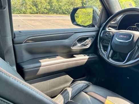 Used 2021 GMC Yukon XL AT4 w/ AT4 Premium Plus Package AWD/4WD image 20